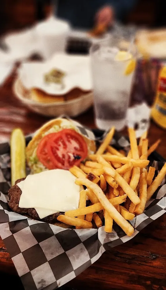 Black Angus Cheeseburger